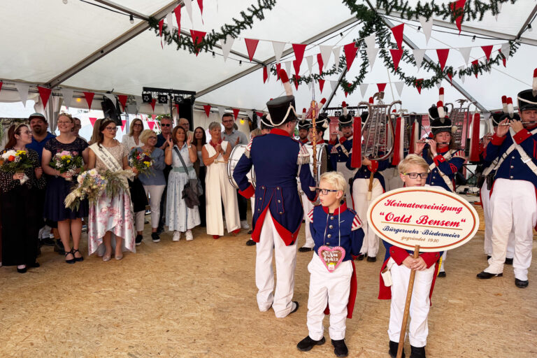 Eröffnung des 88. Bergsträßer Winzerfests auf dem Bensheimer Markplatz